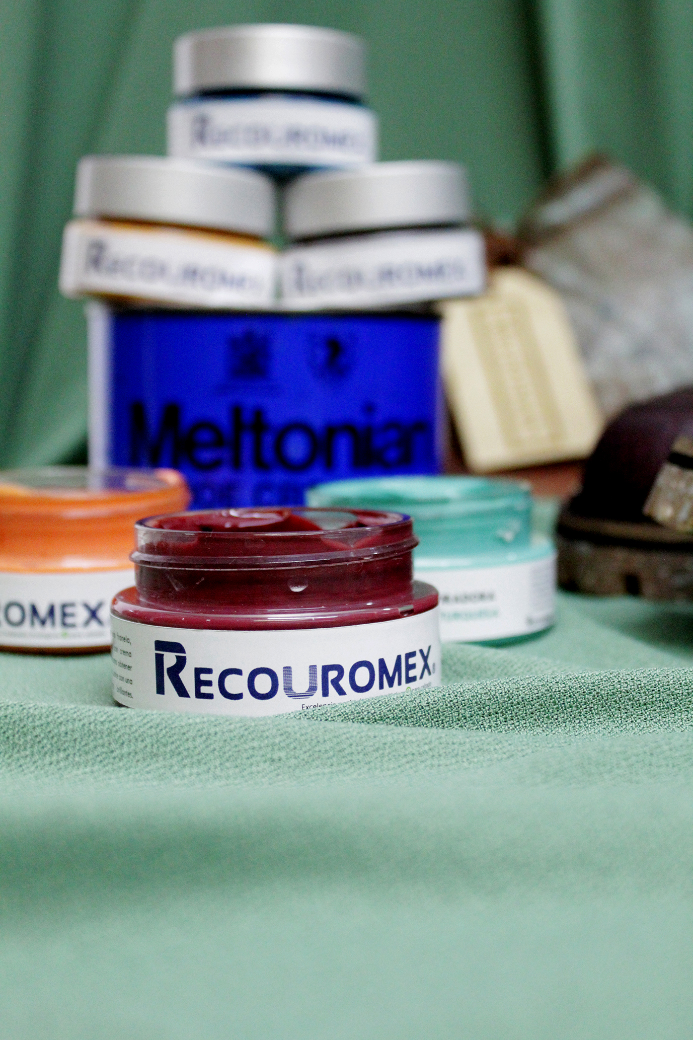 CREMA MELTONIAN