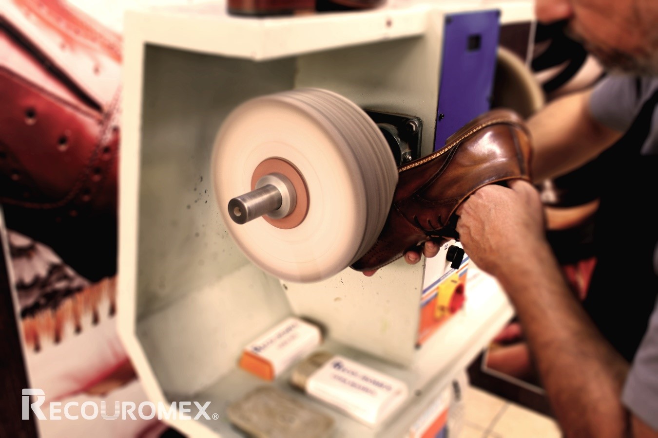 ¿Cuál es el cepillo y la revolución más recomendada para cada tipo de ceras en barra Recouromex?